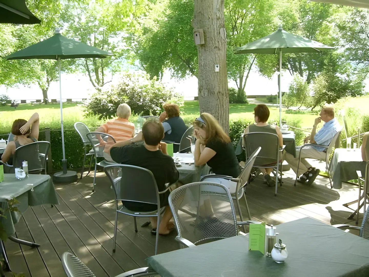 Hotel Iris am See Terrasse