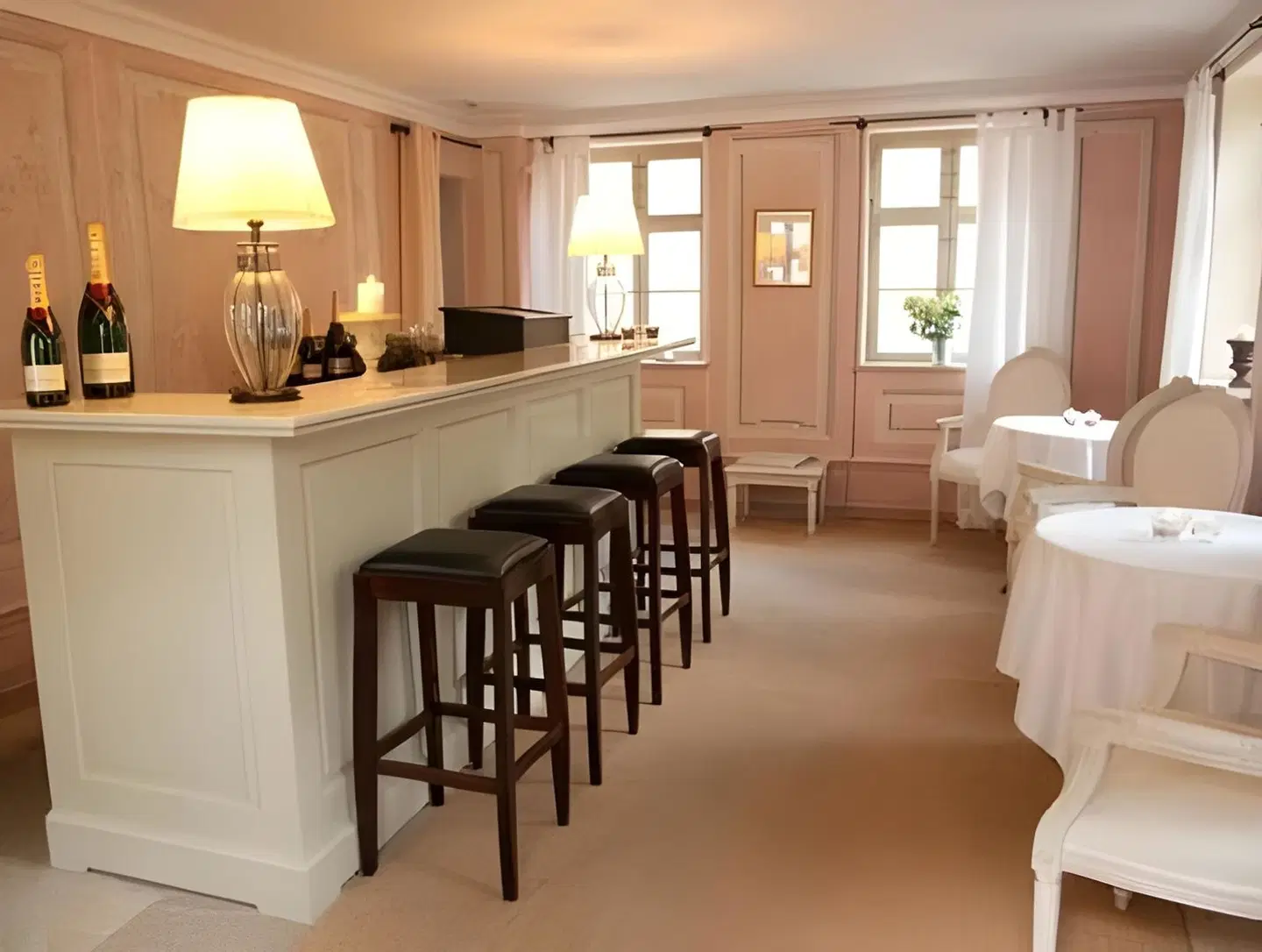 Villa Sorgenfrei Bar