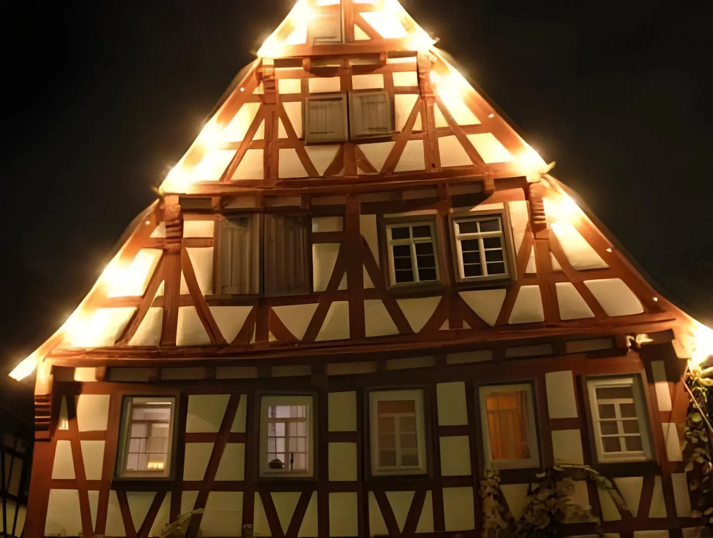 Hirsch EXTERIOR