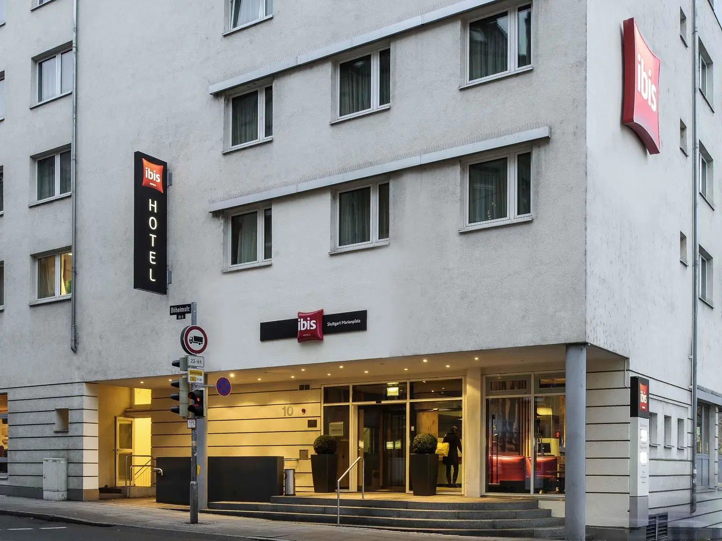 ibis Stuttgart Centrum EXTERIOR