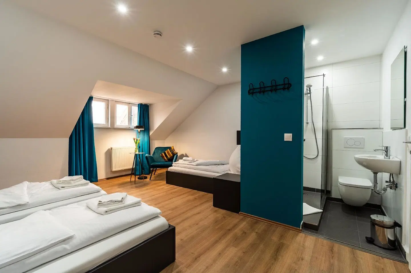 Henrys Sleeping HEALTH_BEAUTY