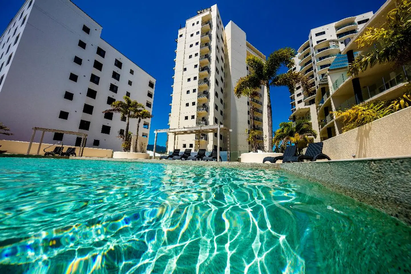 Jack & Newell Luxury Apartments EXTERIOR