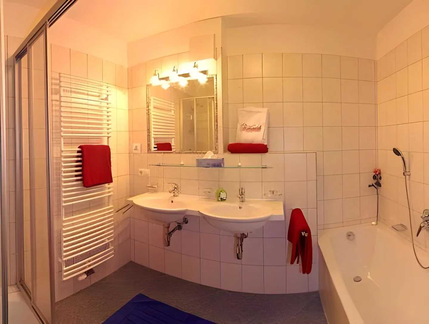 Hotel Garni Romantik Badezimmer