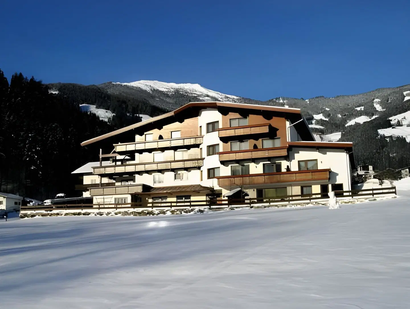 Hotel Garni Romantik EXTERIOR