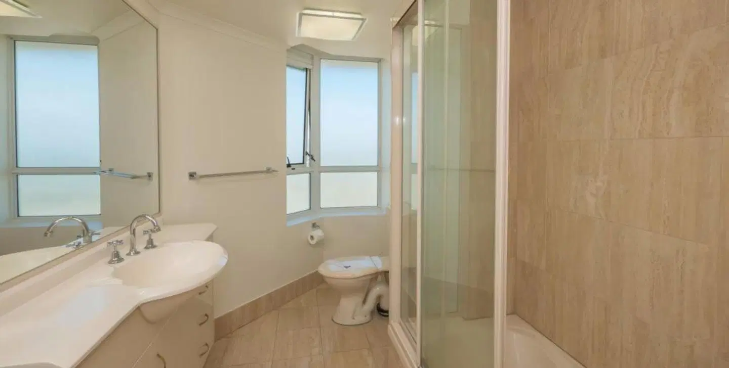 2nd Avenue Beachside Apartments Badezimmer