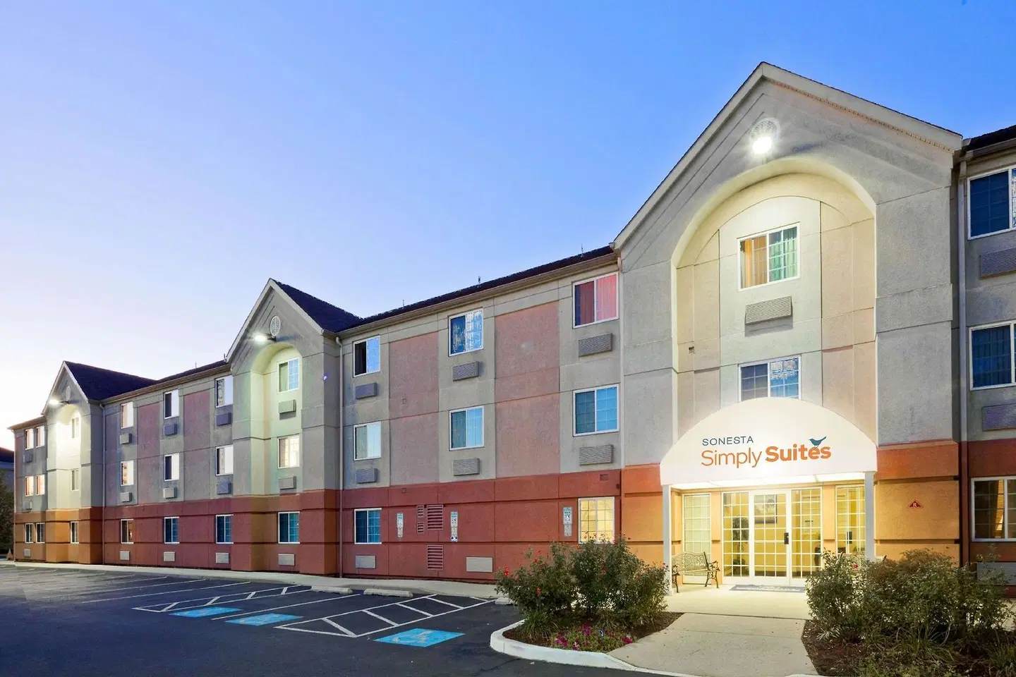 Sonesta Simply Suites Philadelphia Mount Laurel EXTERIOR