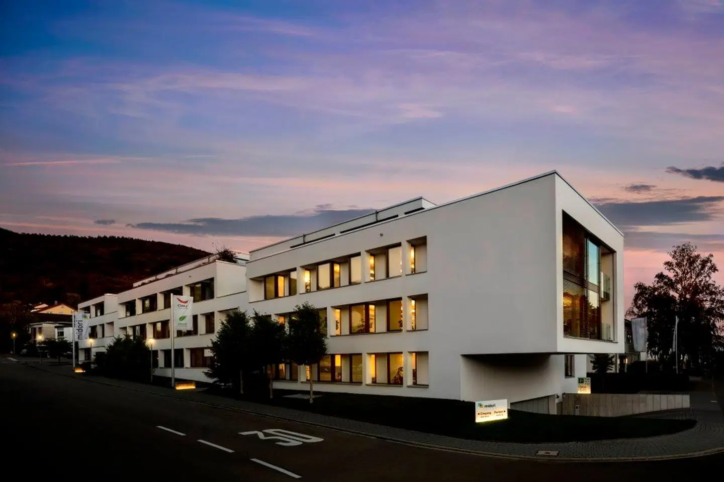 Midori EXTERIOR
