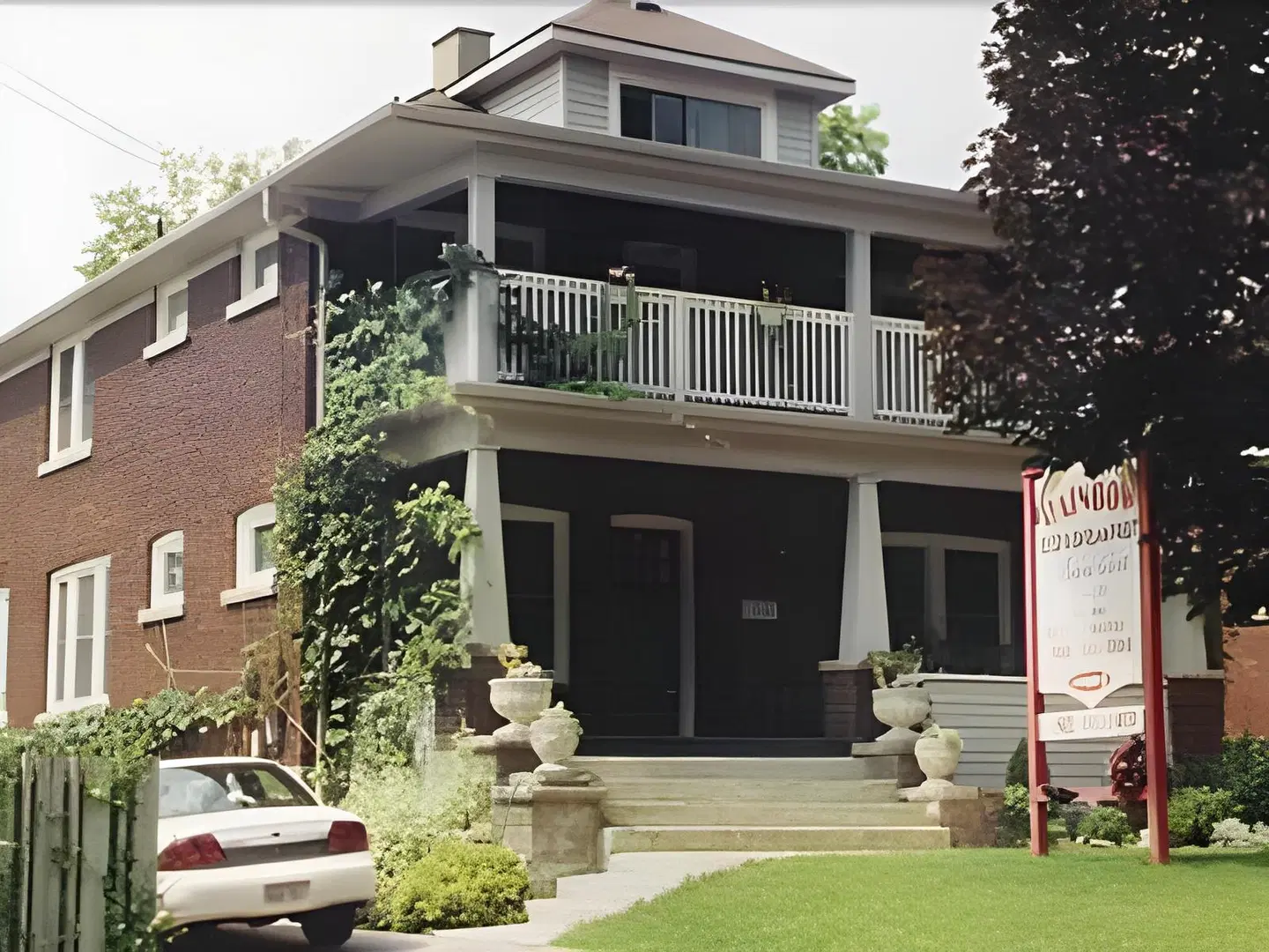 Rainbow Bed & Breakfast EXTERIOR