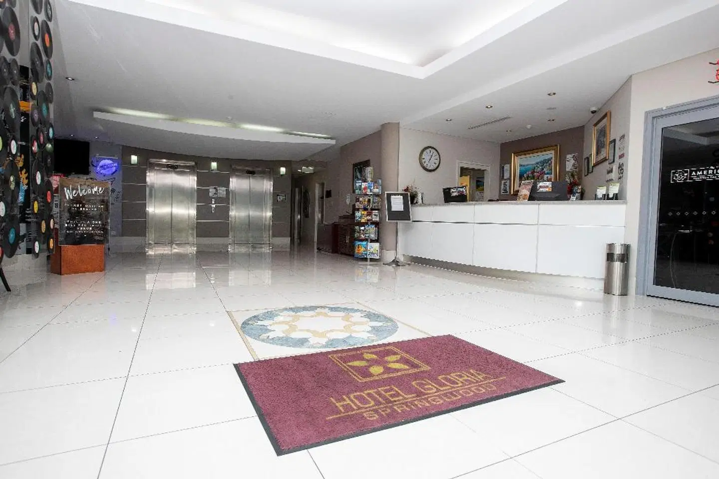 Gloria LOUNGE_LOBBY