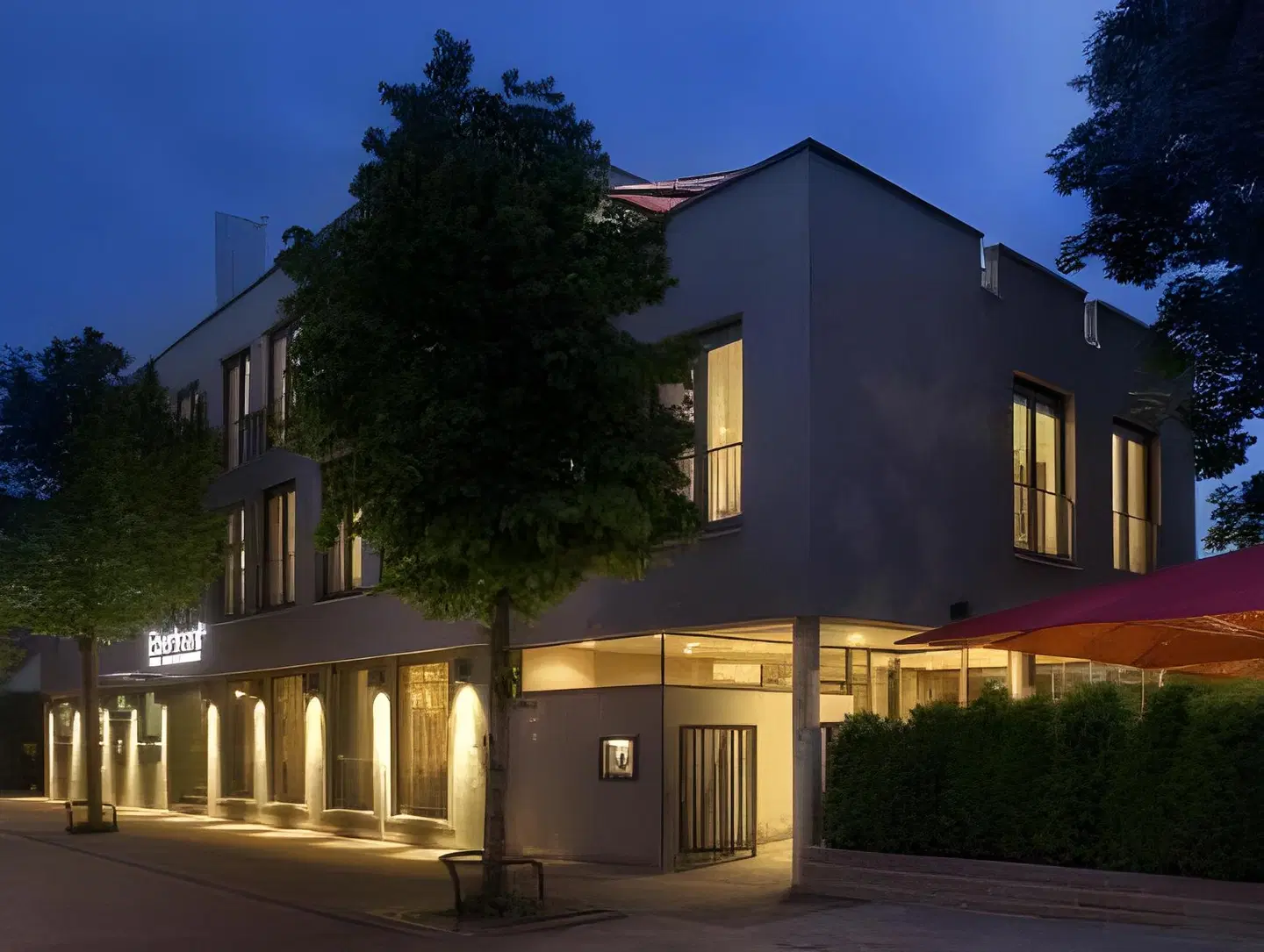 Eberhards EXTERIOR