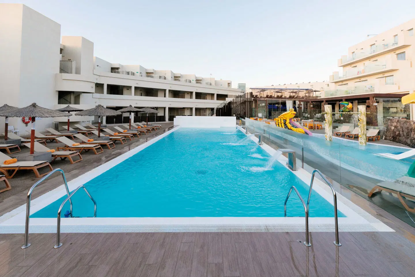HD Sensarena Adults Only OUTDOOR_POOL