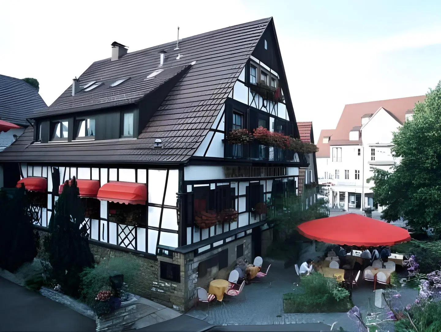 Traube EXTERIOR