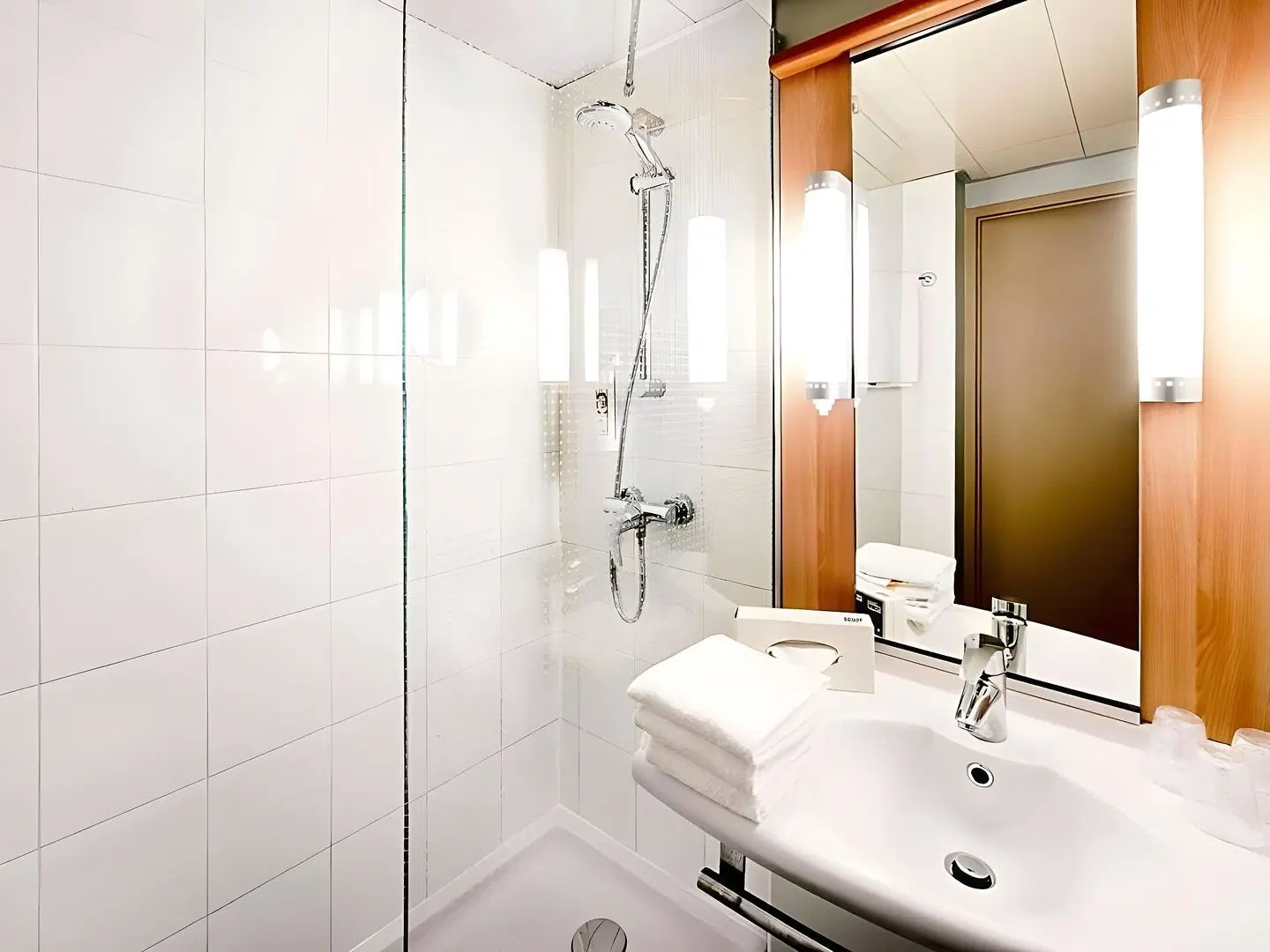 ibis Stuttgart City Hotel Badezimmer