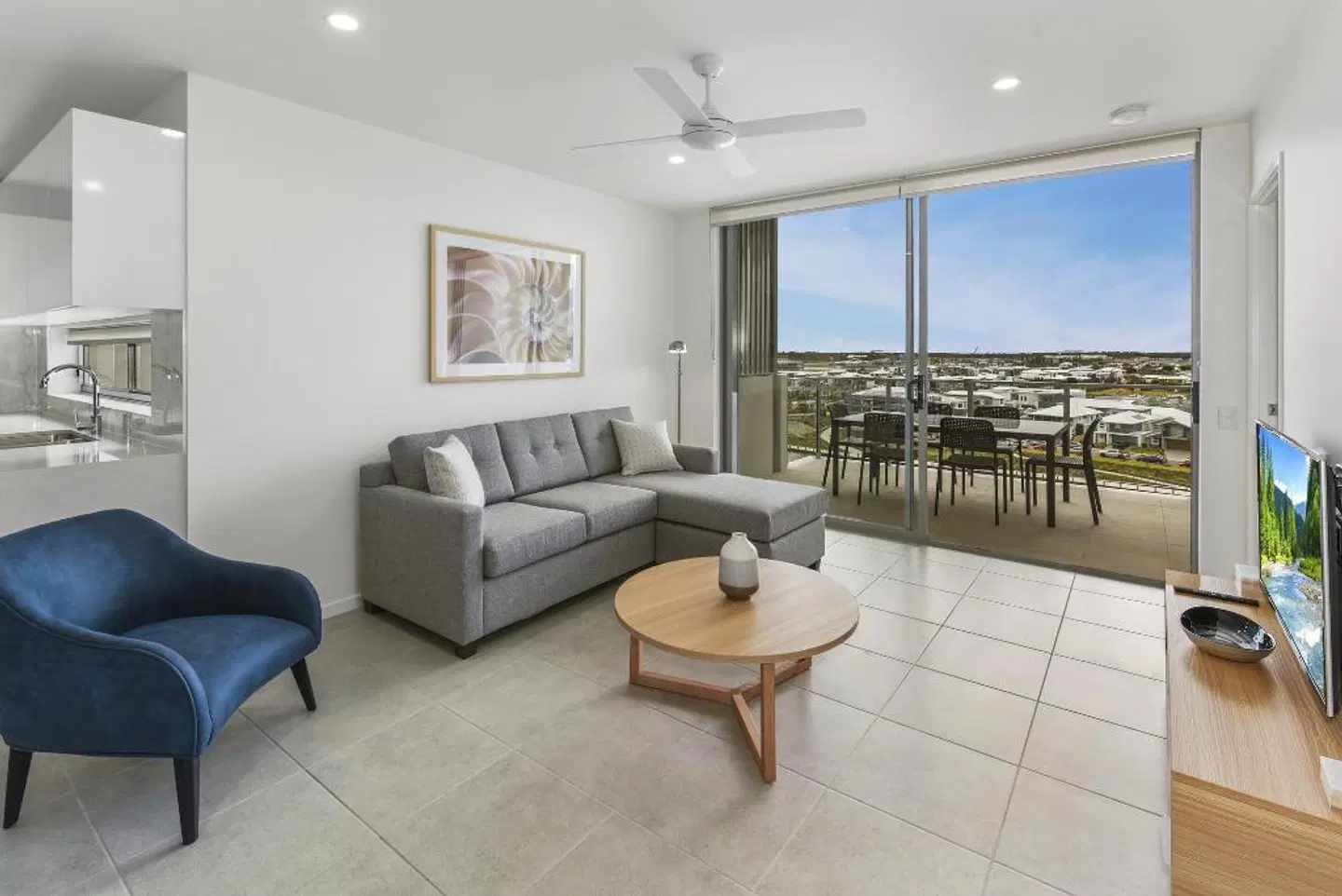 Direct Hotels - Aquarius Kawana ROOM_EXAMPLE