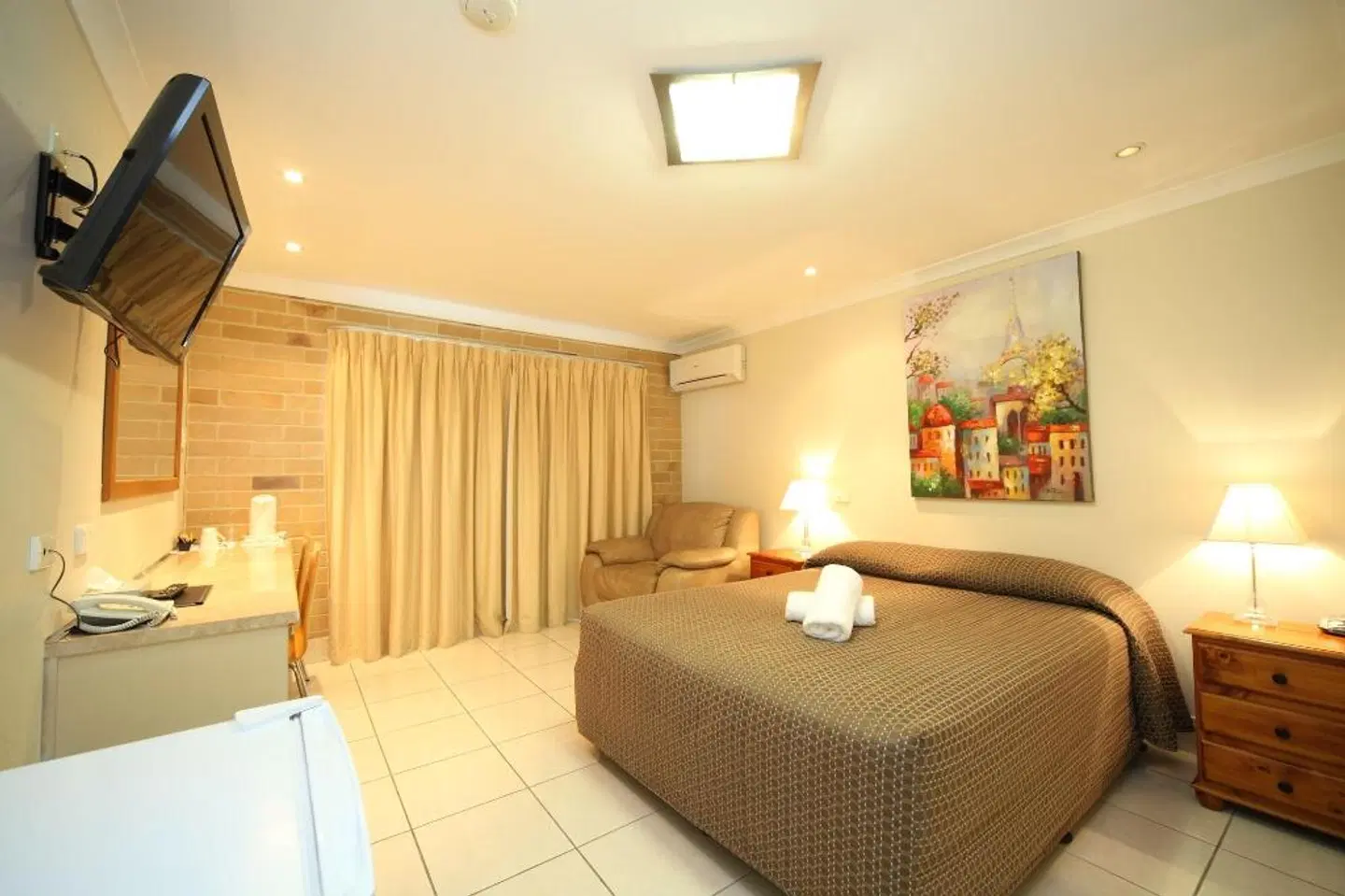 Emerald Central Palms Motel ROOM_EXAMPLE