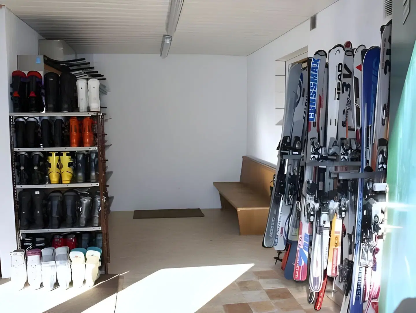 Marina SPORTS_AND_LEISURE