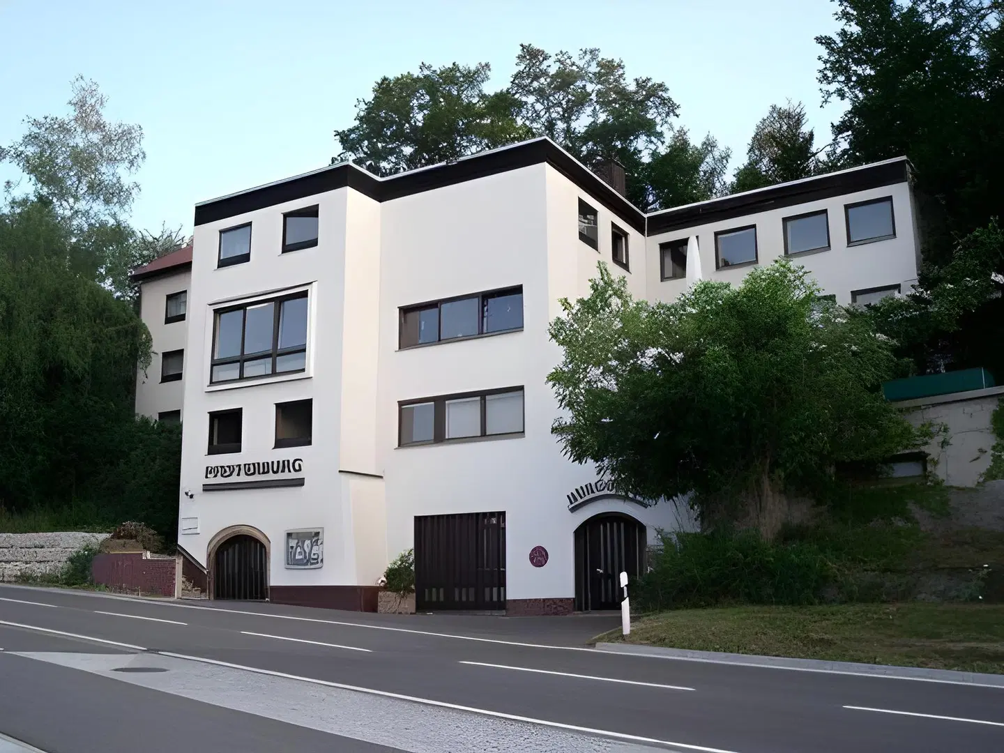 Pfefferburg EXTERIOR