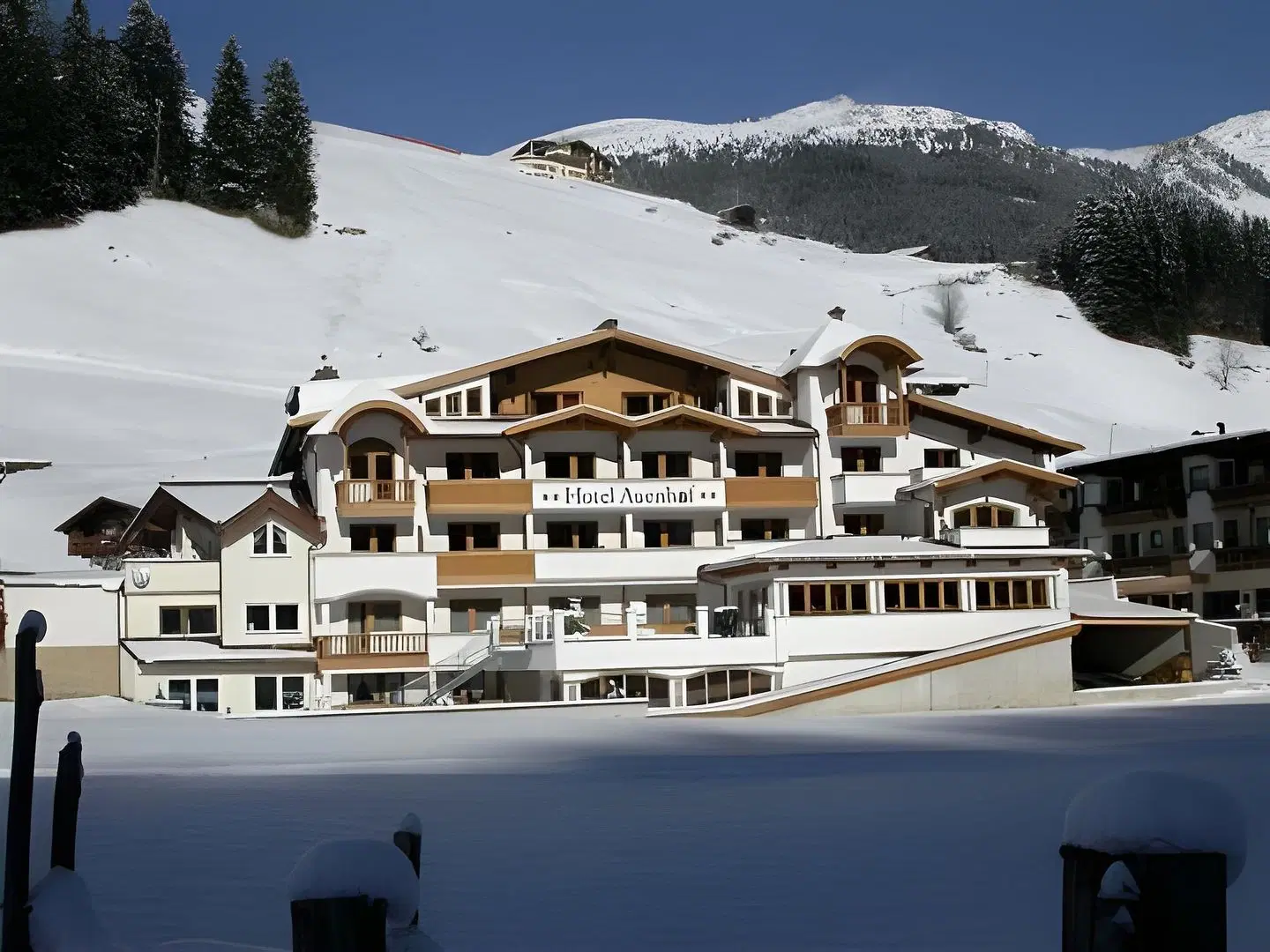 Auenhotel EXTERIOR