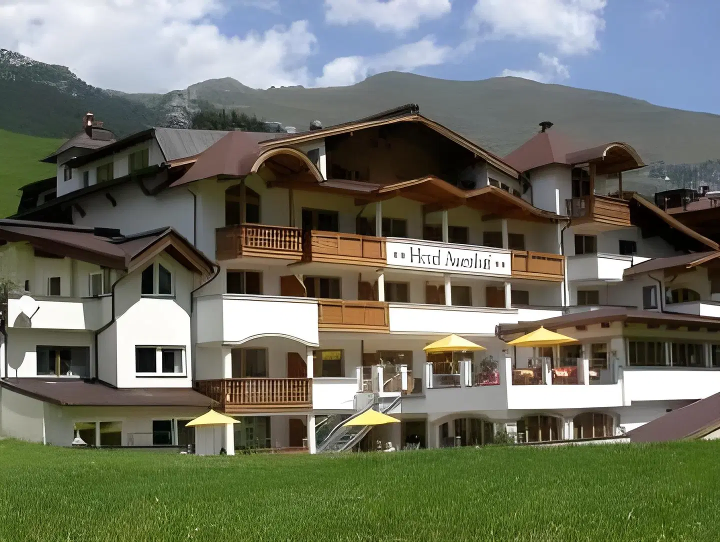 Auenhotel EXTERIOR