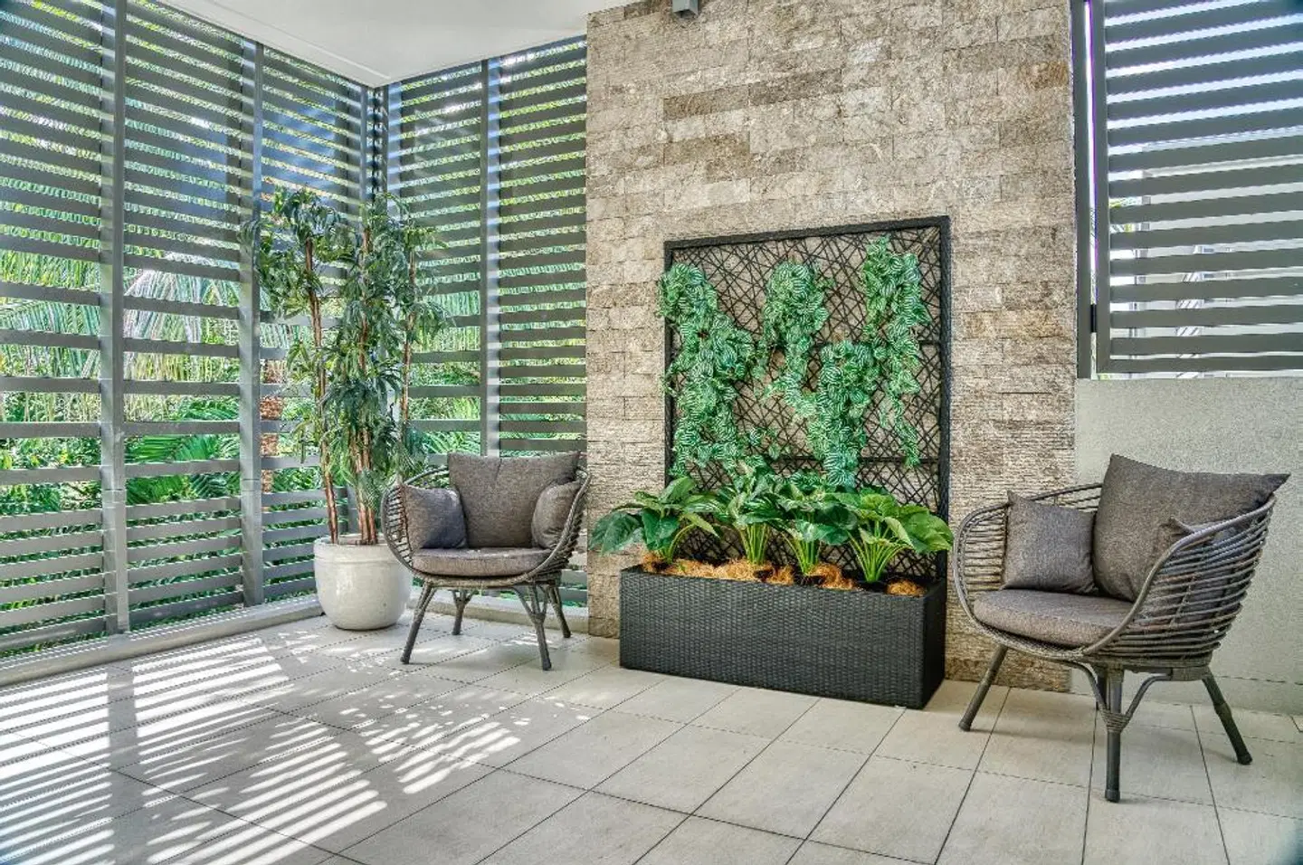 Coconut Grove LOUNGE_LOBBY