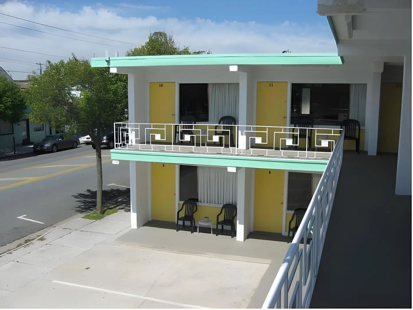 Seahorse Inn EXTERIOR