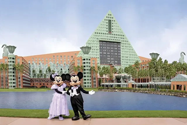Walt Disney World Swan SPORTS_AND_LEISURE
