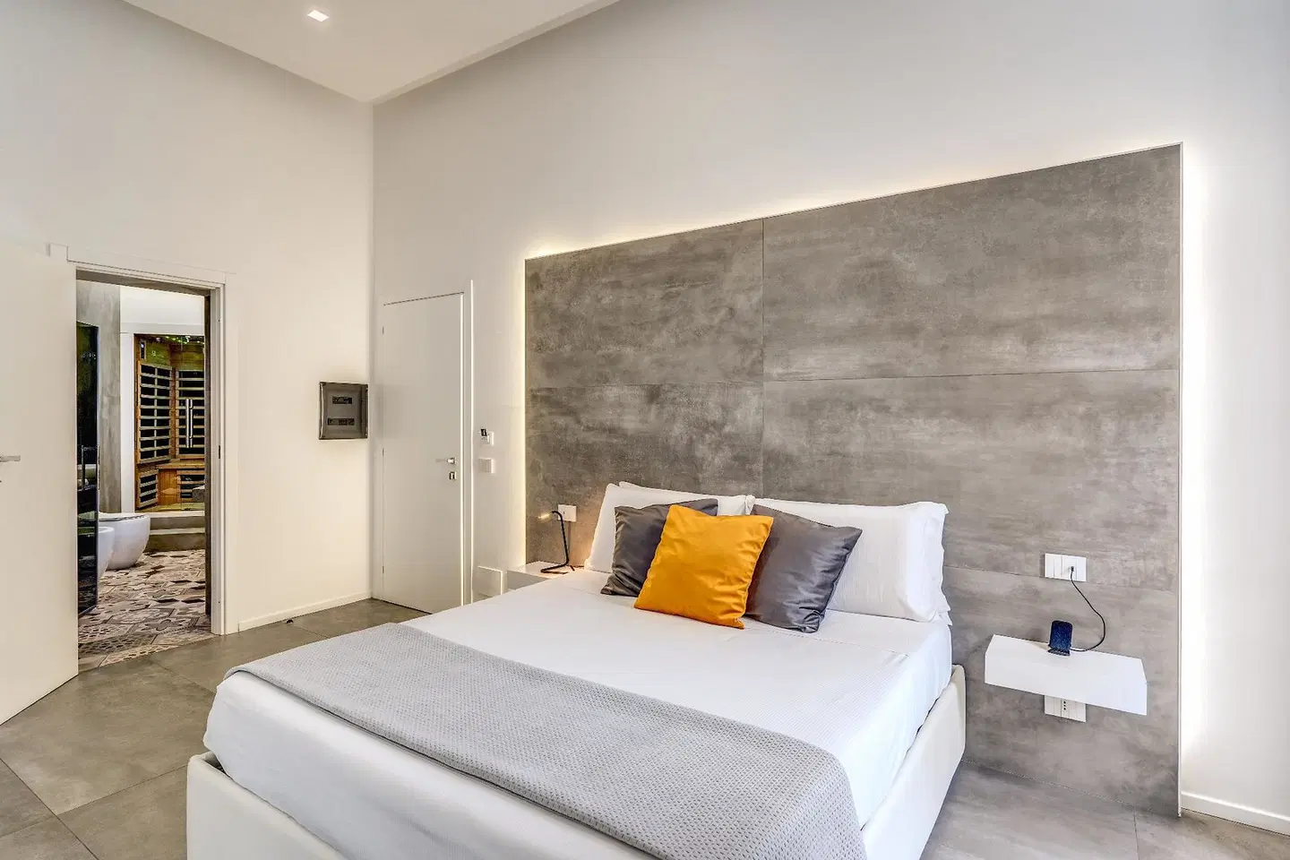 Gallery Suite Naples ROOM_EXAMPLE