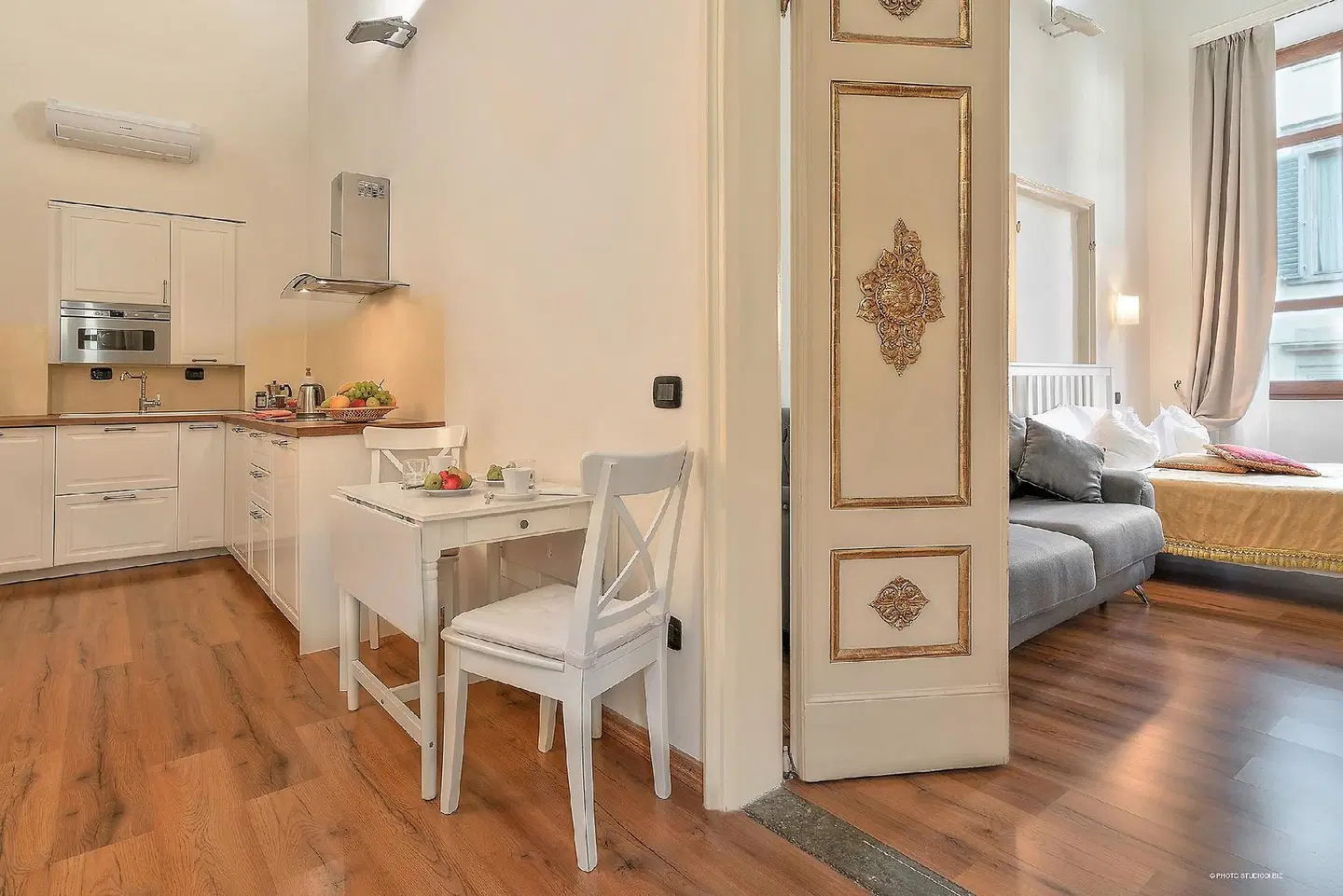First of Florence ROOM_EXAMPLE