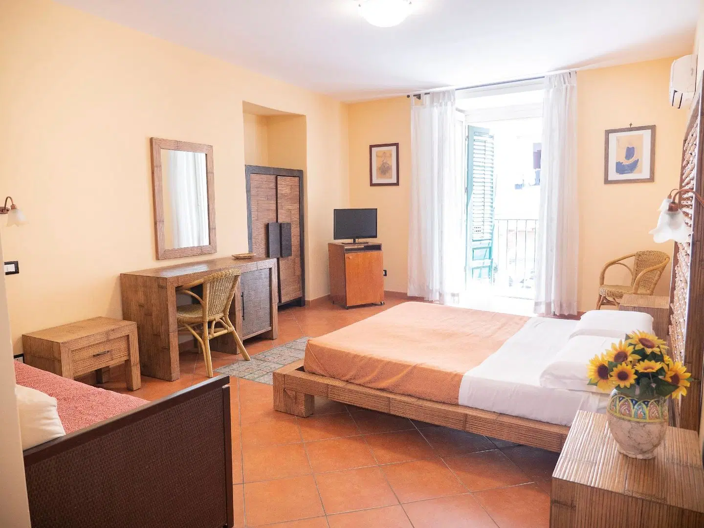 Kalamarina Rooms ROOM_EXAMPLE