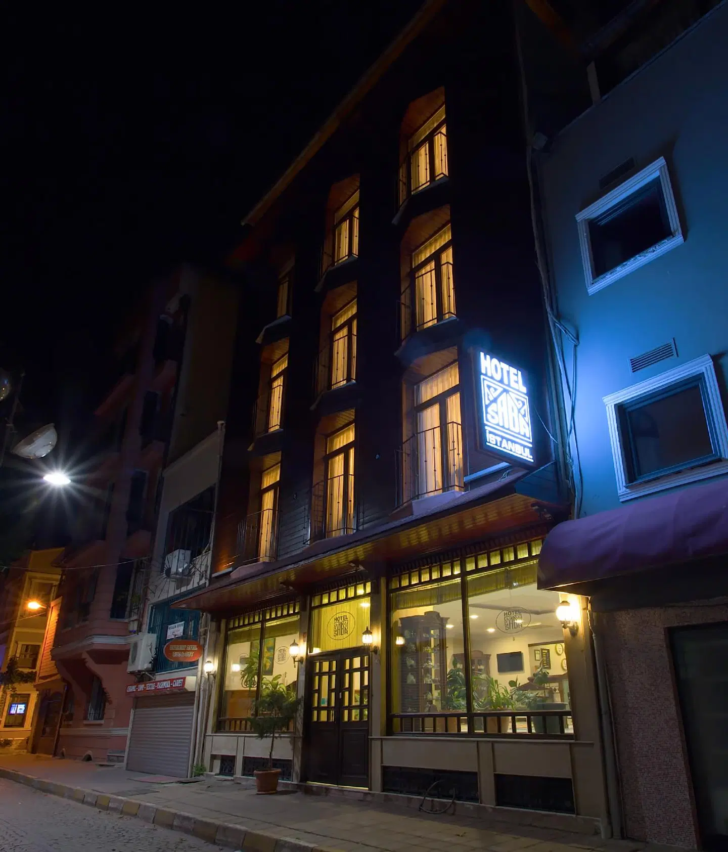 Saba EXTERIOR