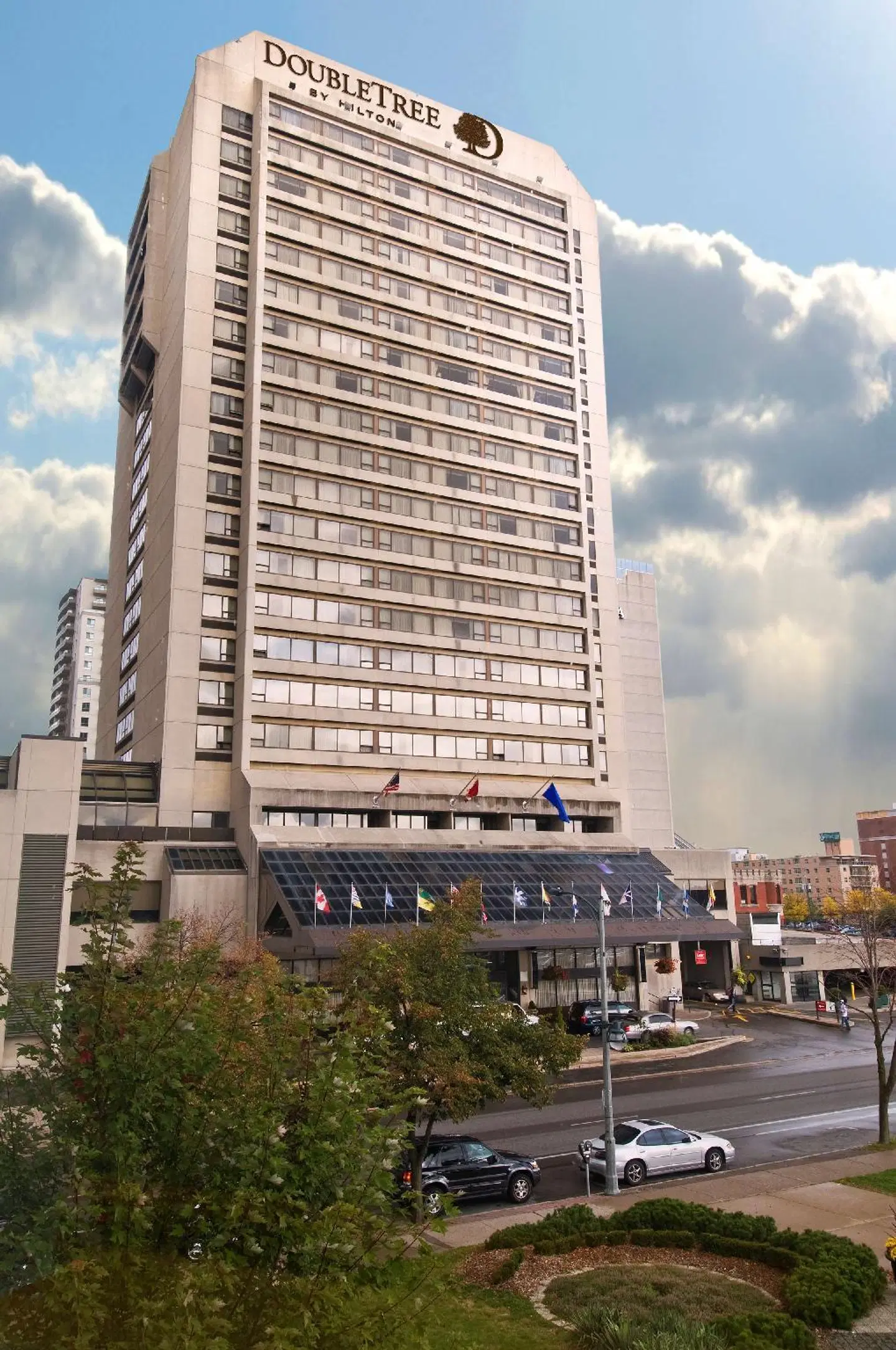 DoubleTree by Hilton Hotel London Ontario EXTERIOR