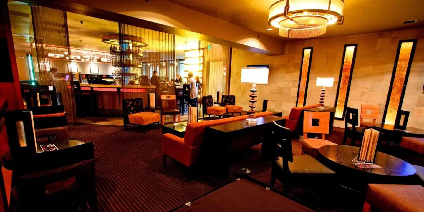 Mirabeau Park Hotel Bar