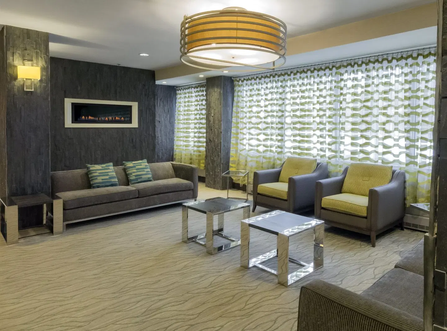 Holiday Inn Niagara Falls-Scenic Downtown by IHG LOUNGE_LOBBY