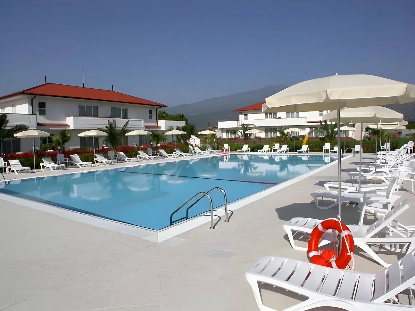 King's House Hotel Resort OUTDOOR_POOL