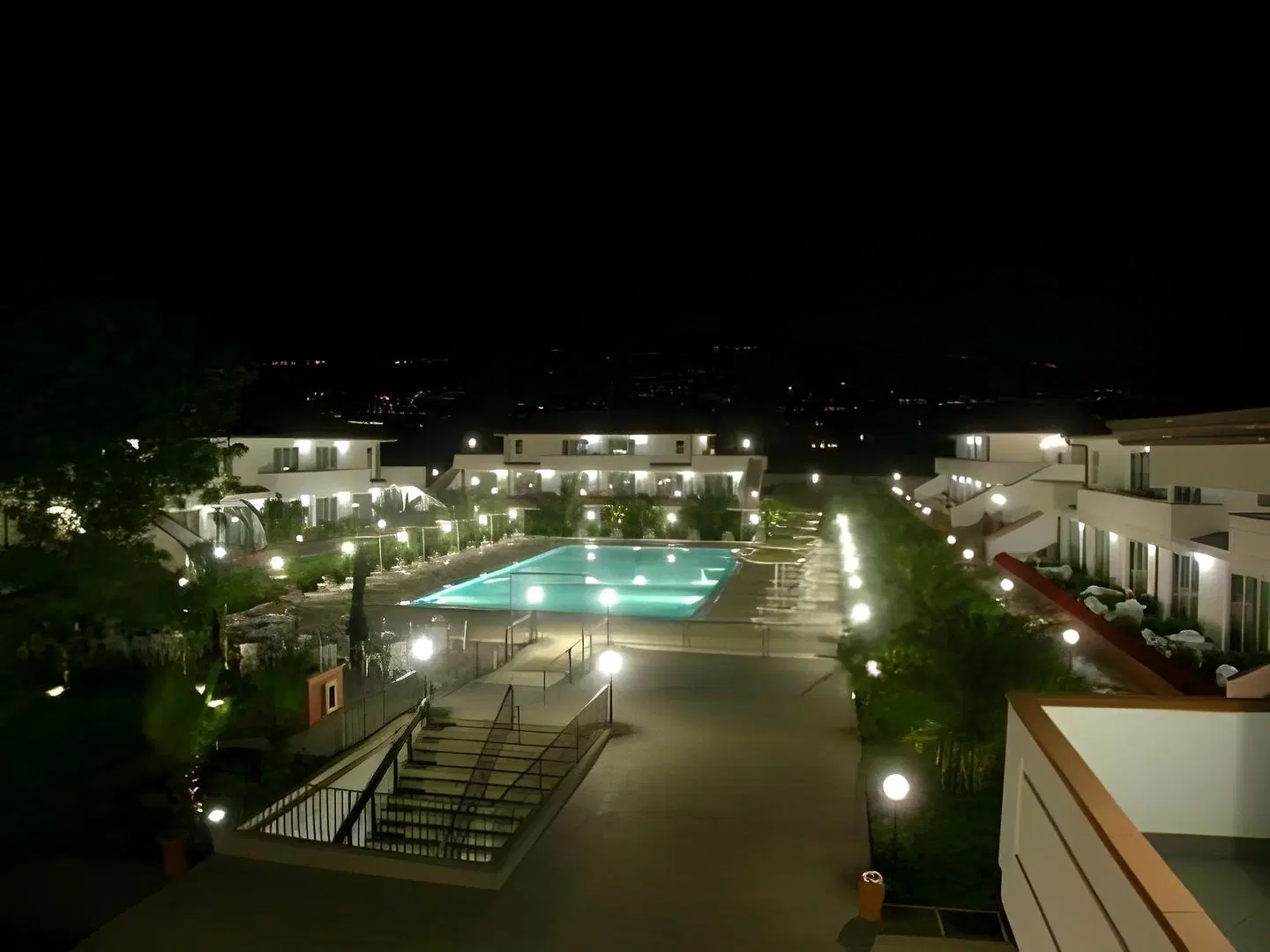 King's House Hotel Resort Hallenbad