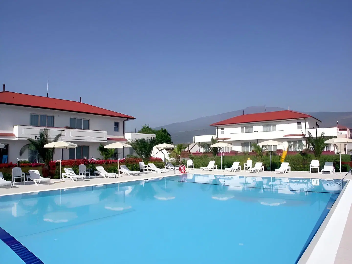 King's House Hotel Resort OUTDOOR_POOL