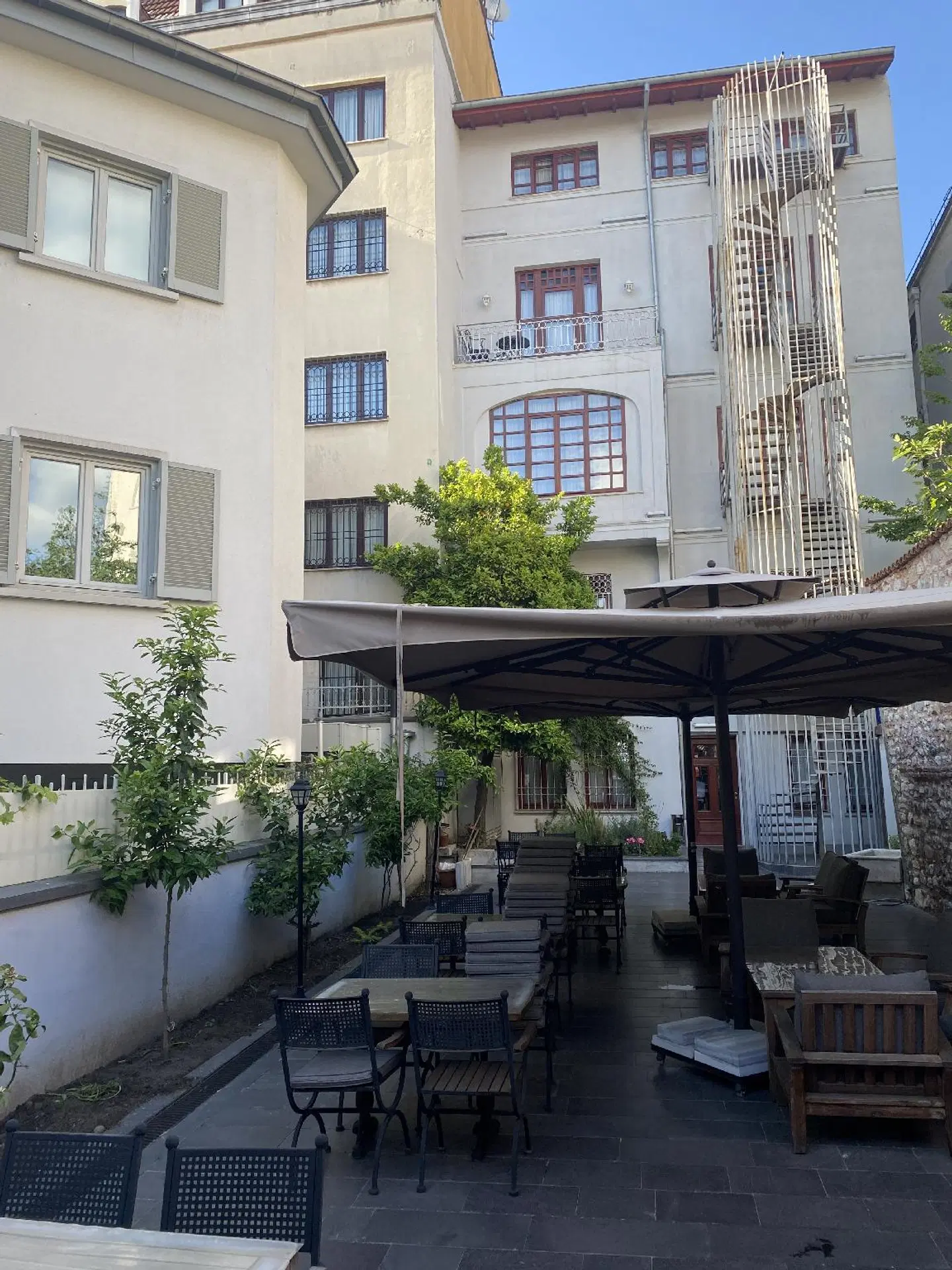 Blue Gilroy Hotel Terrasse