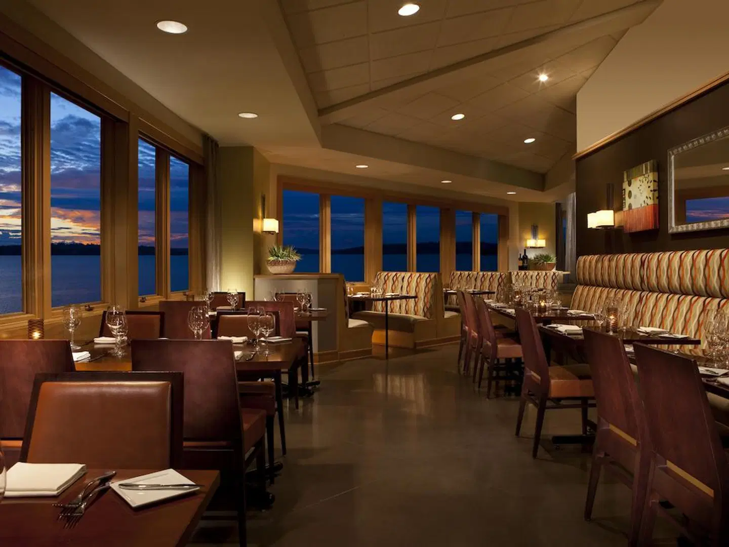 Woodmark Hotel Yacht Club & Spa Restaurant