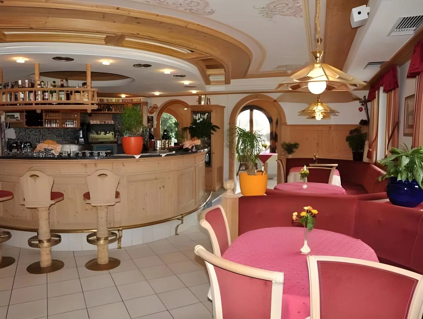Alpenrose Bar