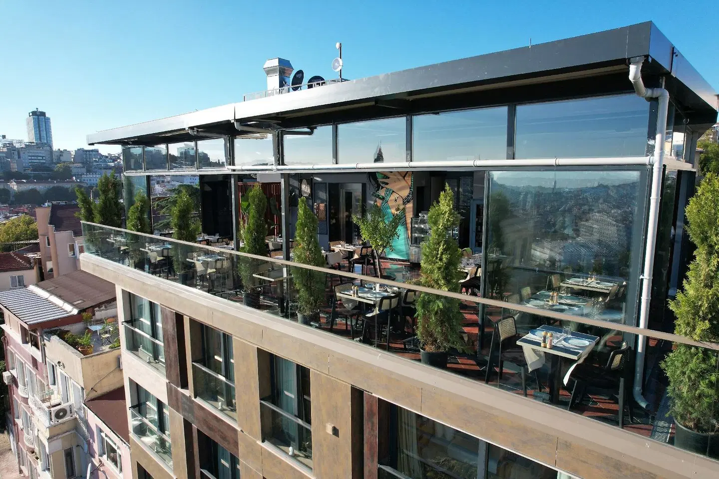 Fragments Hotel EXTERIOR