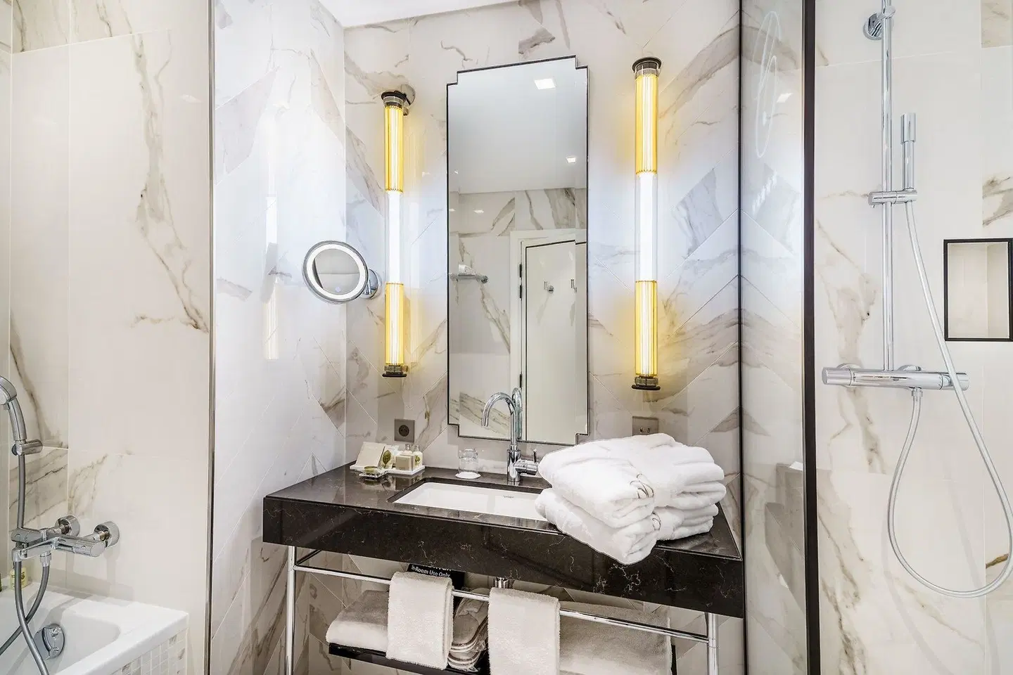 Fraser Suites Le Claridge Champs-Elysees Badezimmer