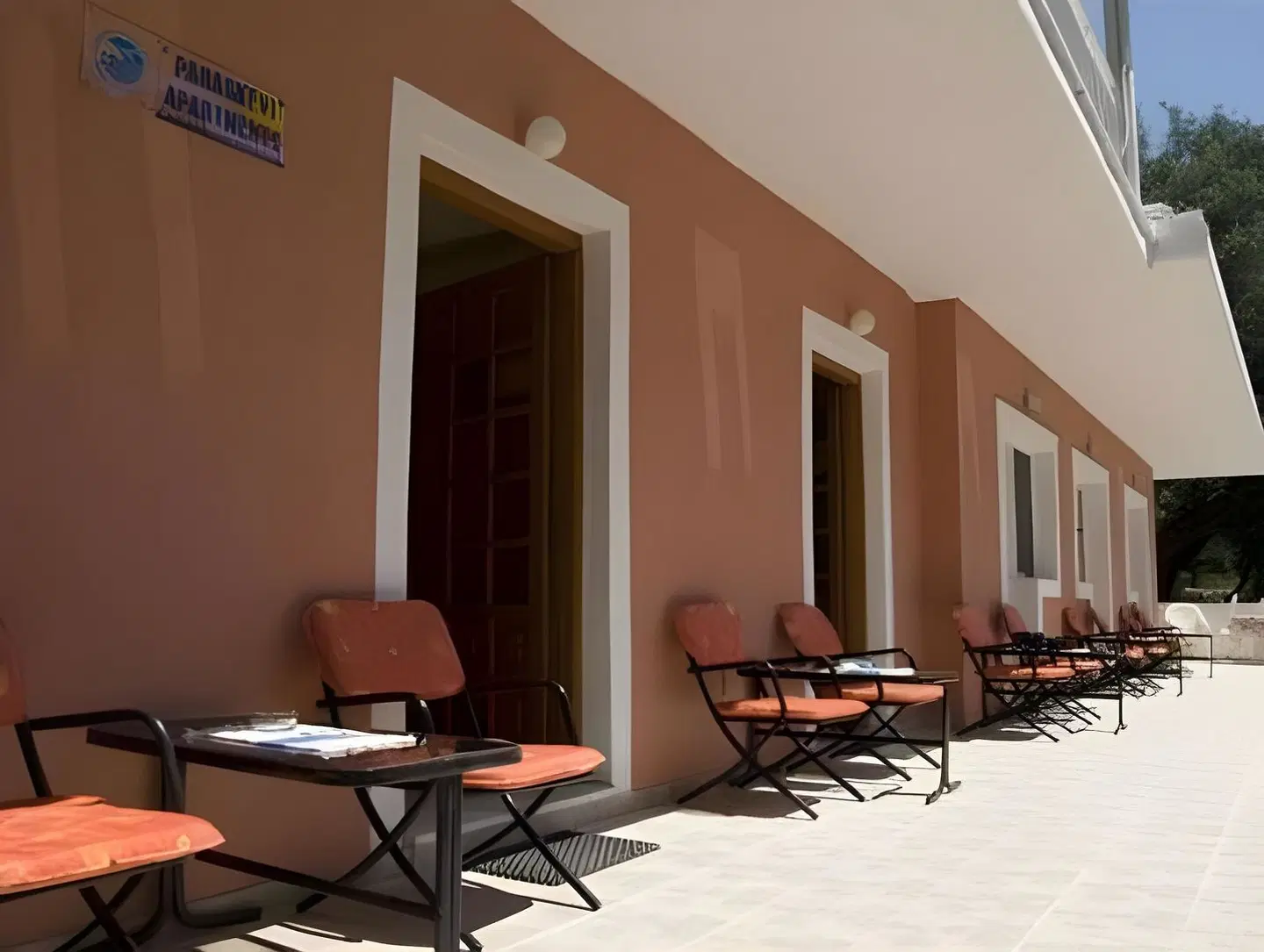 Paraskevi Apartments Terrasse