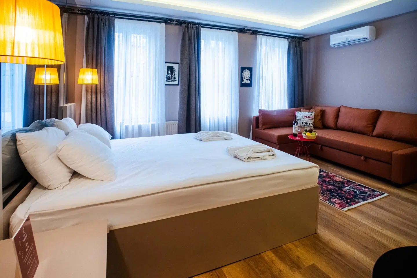 Cheers Porthouse ROOM_EXAMPLE