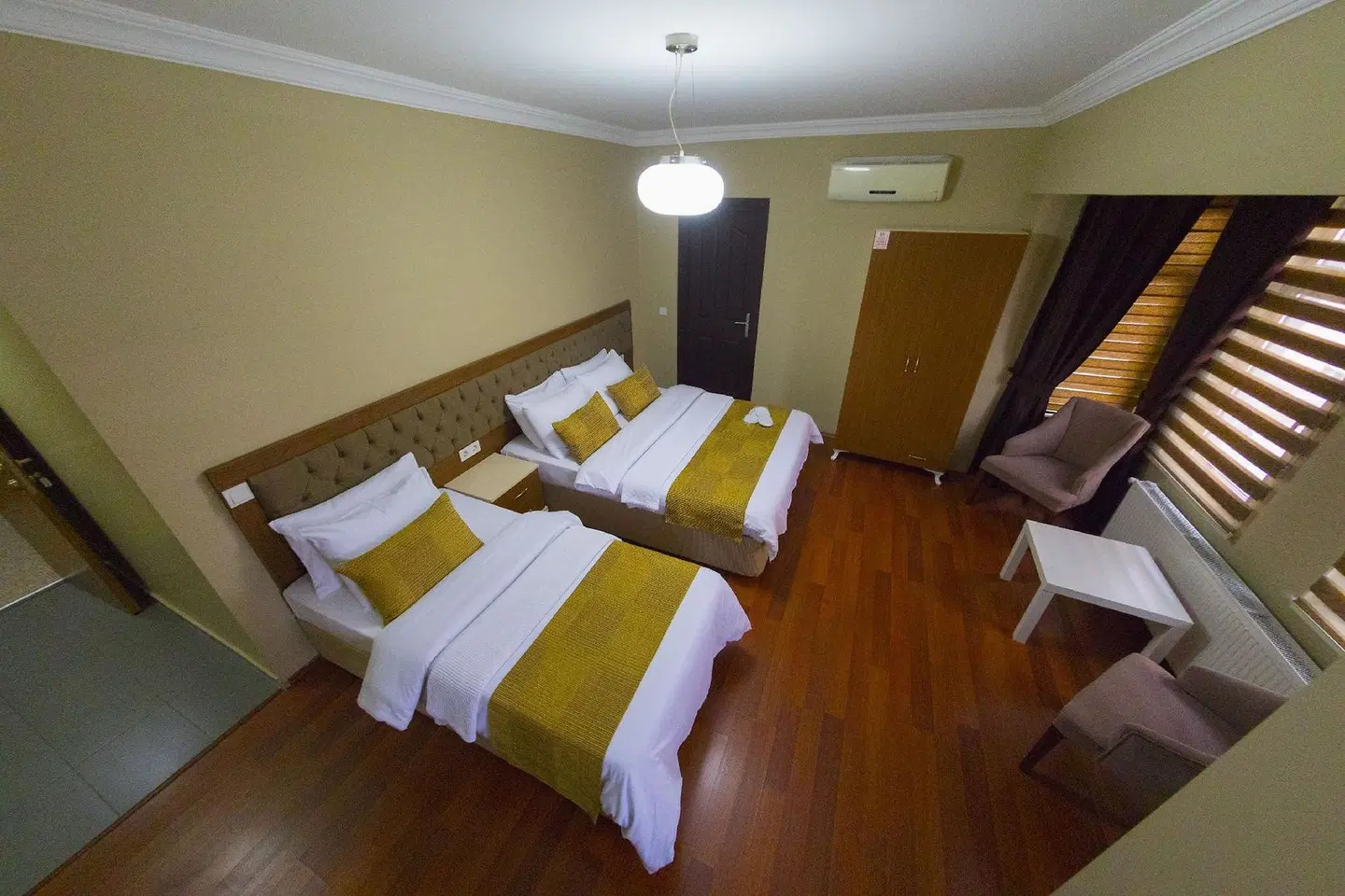 Ramparts Hotel ROOM_EXAMPLE