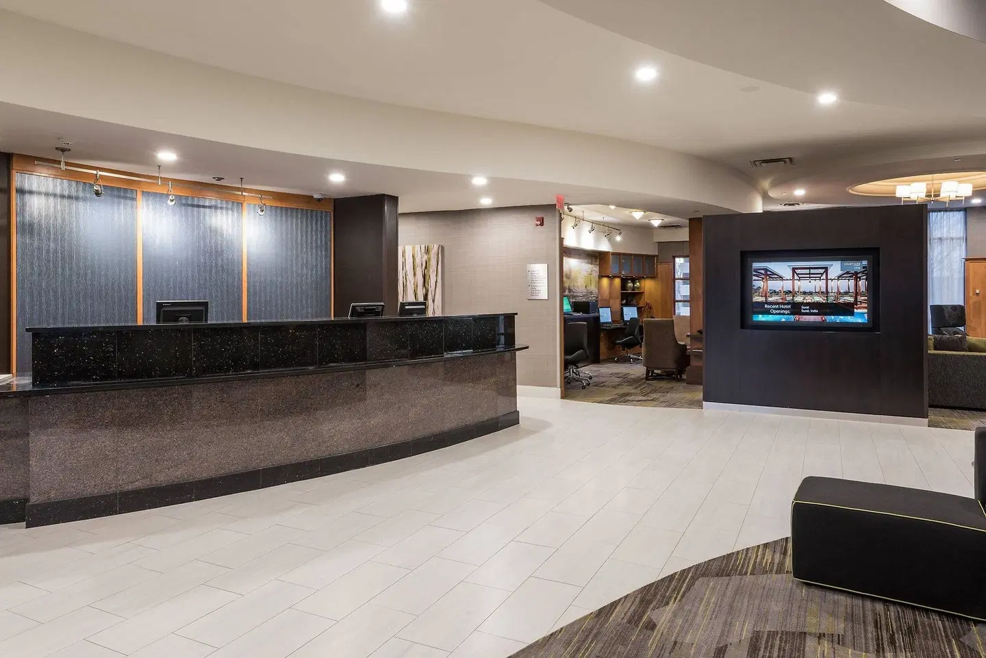 Courtyard by Marriott Toronto Vaughan LOUNGE_LOBBY