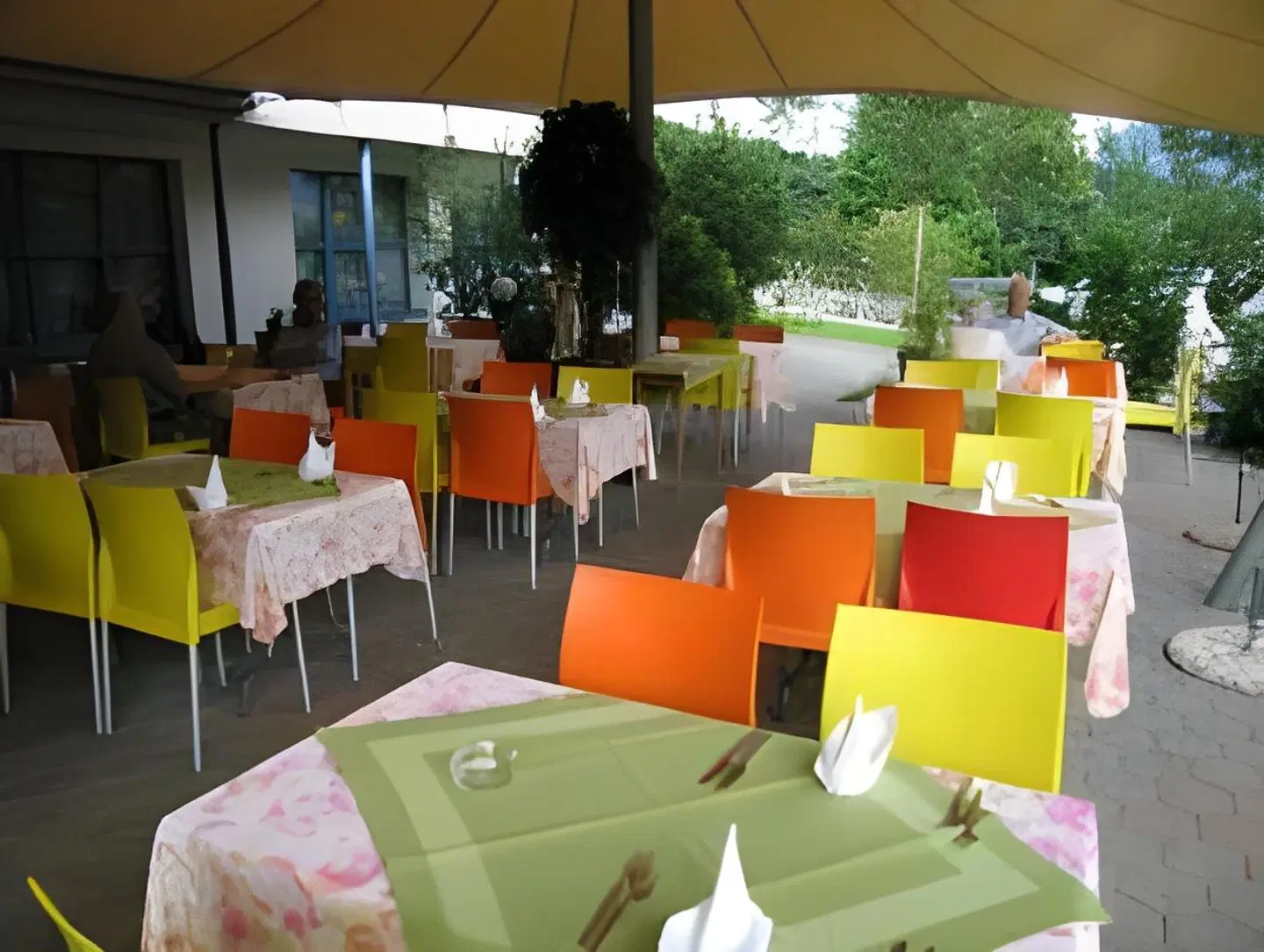 Felmis Restaurant