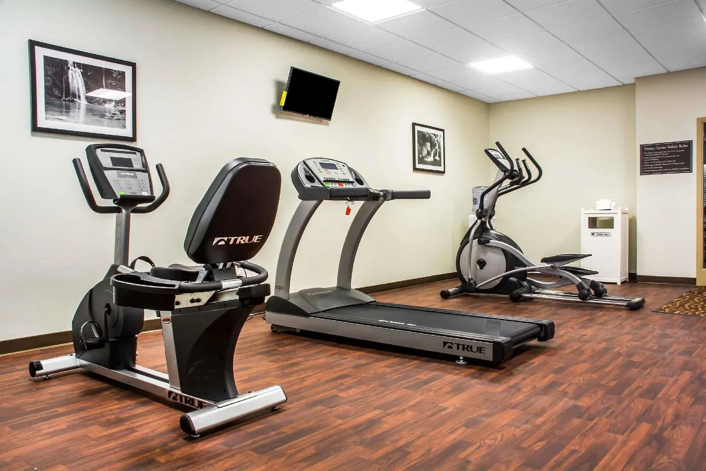Sleep Inn & Suites Airport SPORTS_AND_LEISURE