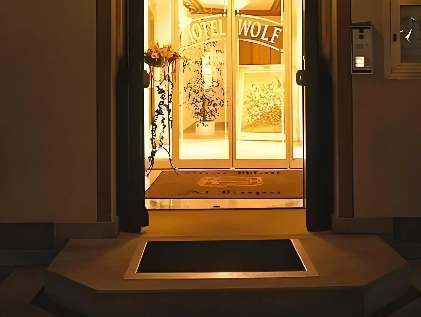 zum Wolf LOUNGE_LOBBY