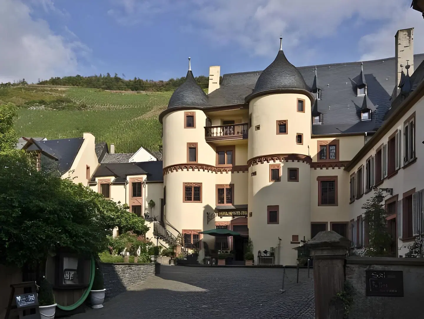 Hotel Schloss Zell EXTERIOR