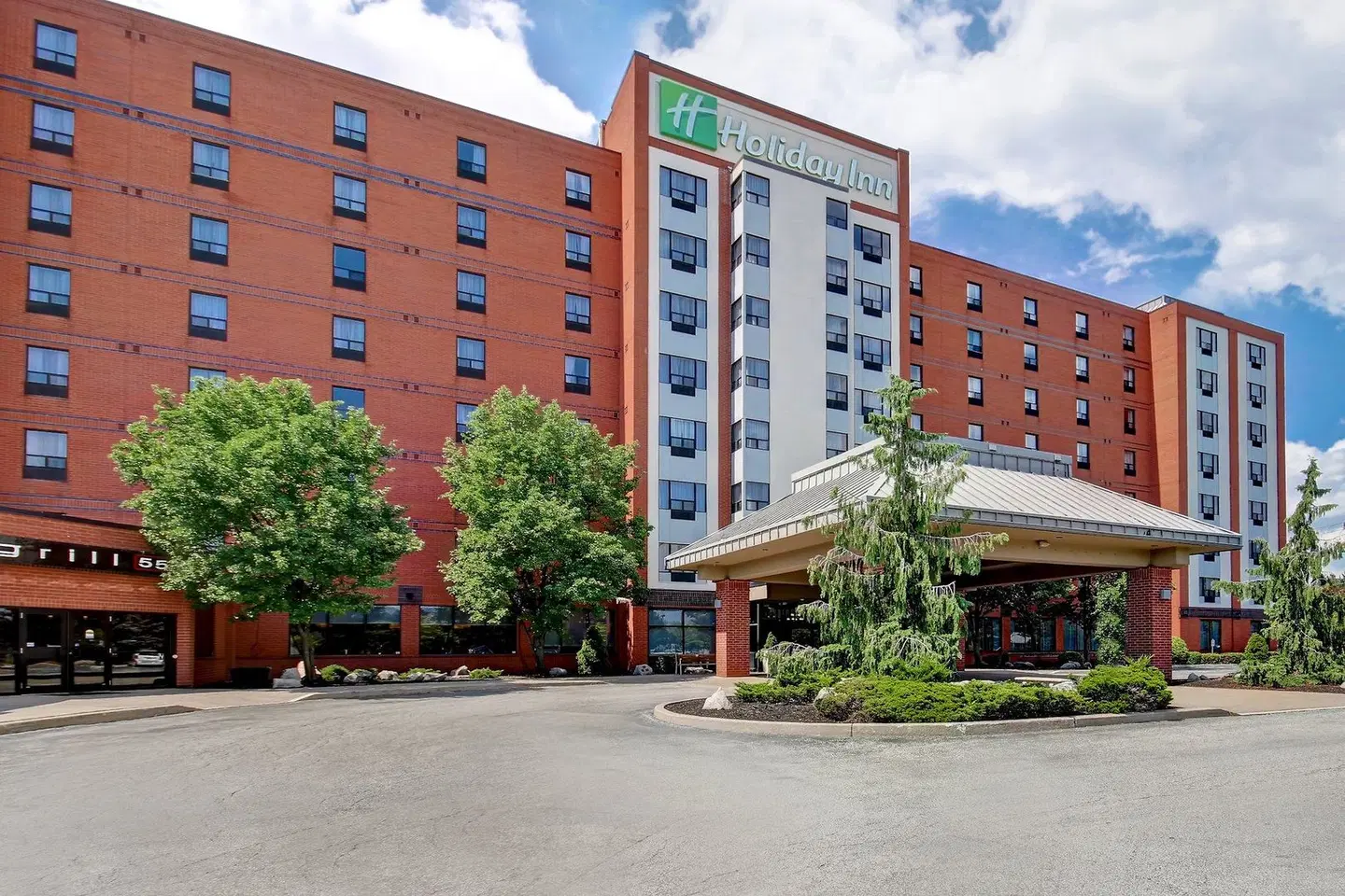Holiday Inn & Suites Windsor (Ambassador Bridge) by IHG EXTERIOR
